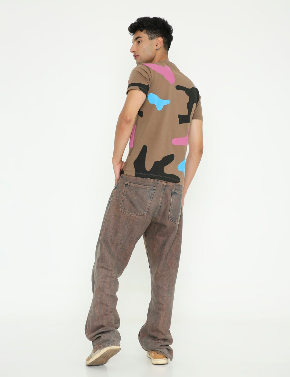 CREW - Image 3