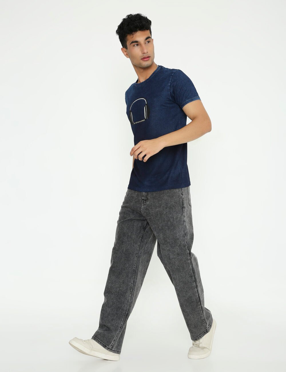 HEADPHONES - Image 12