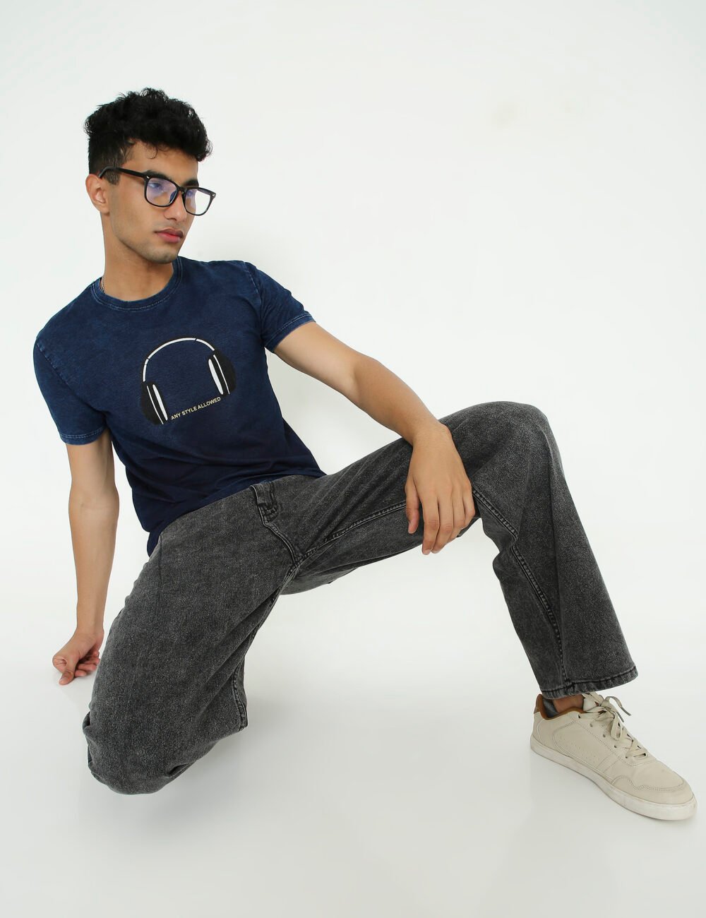 HEADPHONES - Image 8